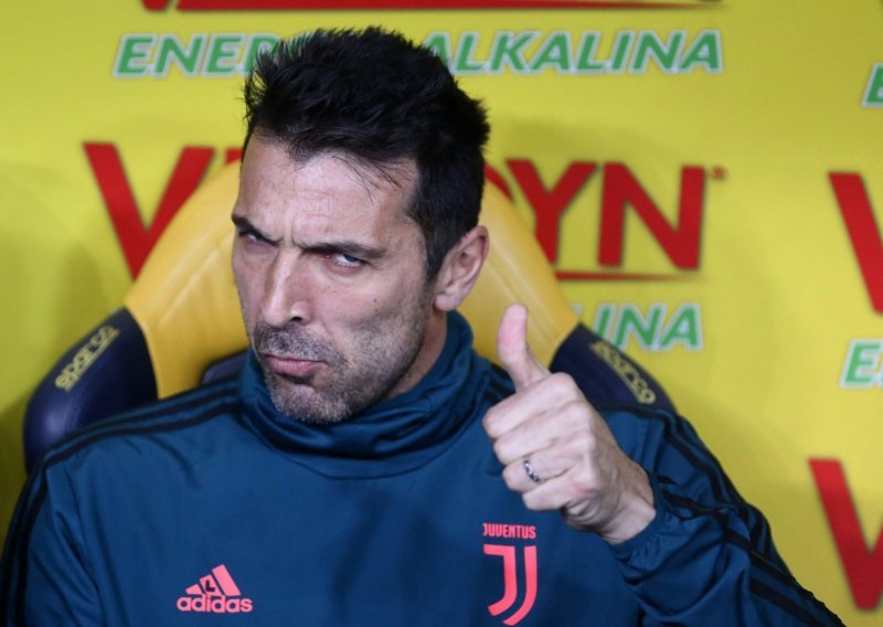 Tajna čuvana punih 30 godina; Gigi Buffon otkrio što će prvo napraviti kad se napokon umirovi