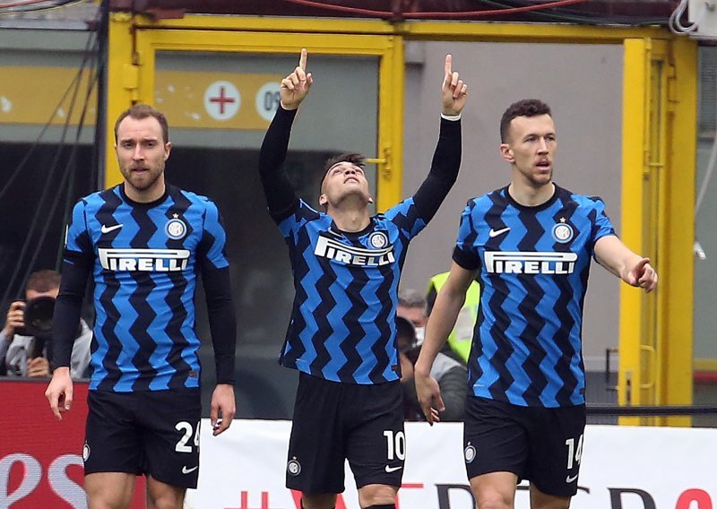 [FOTO] Inter deklasirao gradskog suparnika i napravio veliki korak prema osvajanju 'scudetta'; Ivan Perišić istaknuo se s dvije asistencije
