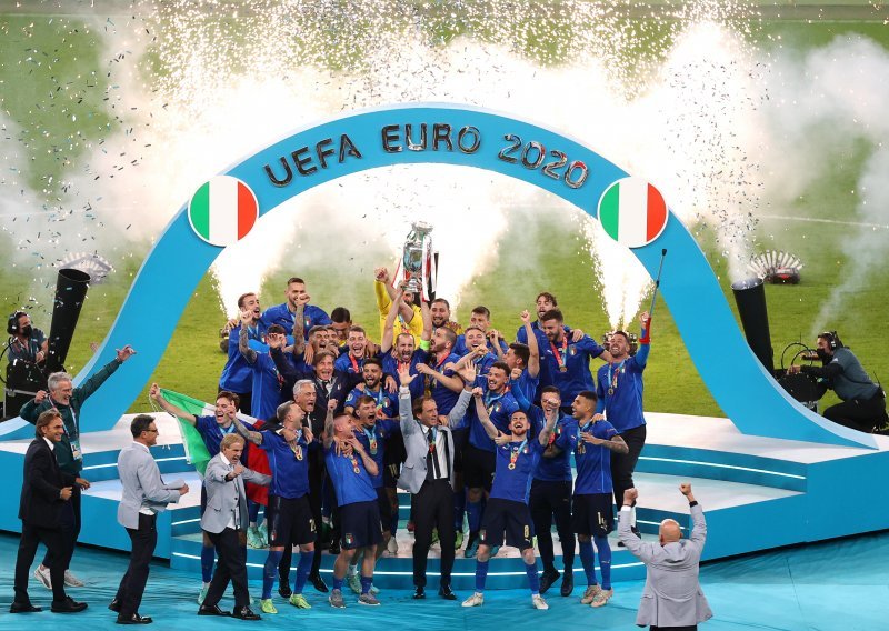 [FOTO] Italija u šokantnom raspucavanju s bijele točke stigla do drugog naslova europskog prvaka