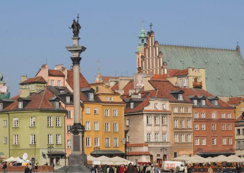 Varšava - poljski 'Grad feniks'