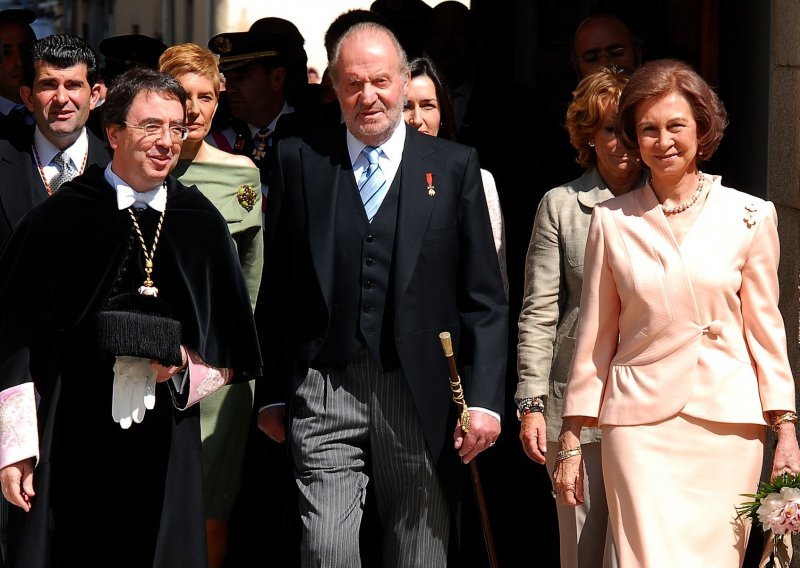 Osramoćeni bivši španjolski kralj stigao u Buckinghamsku palaču protiv volje Madrida?