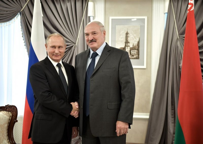 Putin danas dolazi u Minsk u posjet Lukašenku