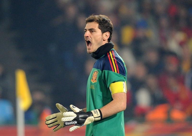 Casillas 'popljuvao' čelnike Uefe