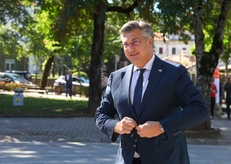 Plenković: BiH i Srbija trebaju uskladiti vizni režim s EU-om
