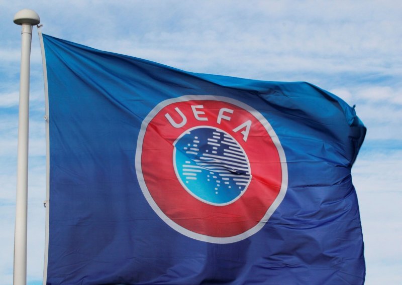 Novi šok; Uefa oštro kaznila Hrvatski nogometni savez i zaprijetila izbacivanjem iz Europe