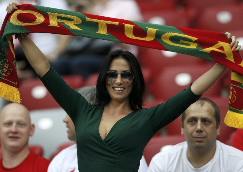 Pogledajte lijepe portugalske navijačice
