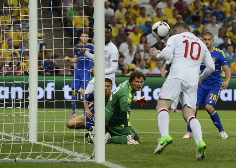 Rooney zabio, a mađarski sudac osigurao pobjedu Englezima