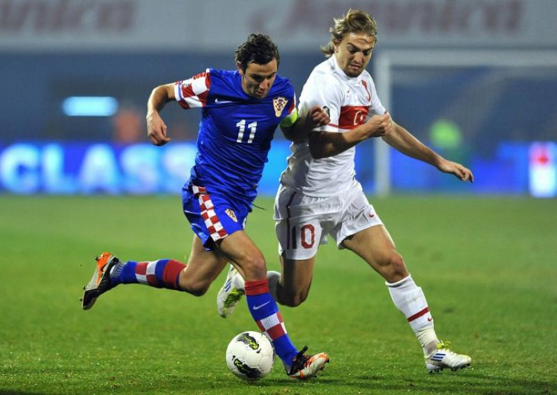 Slaven Bilic's troops clinch Euro 2012 Championship spot