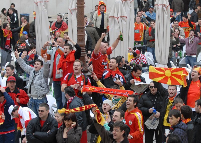 Makedonski navijači se međusobno sukobili u Vodicama