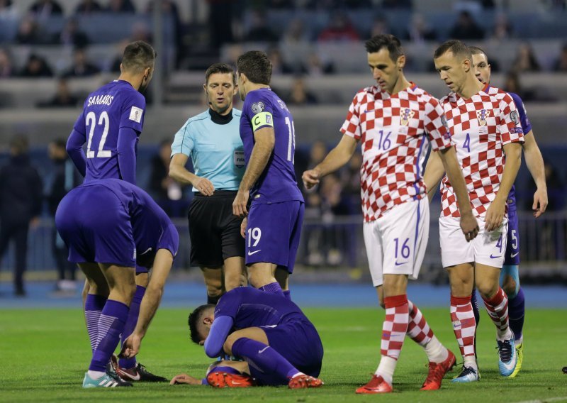 Grčki trgovac uoči utakmice odluke pitanjem šokirao hrvatske novinare