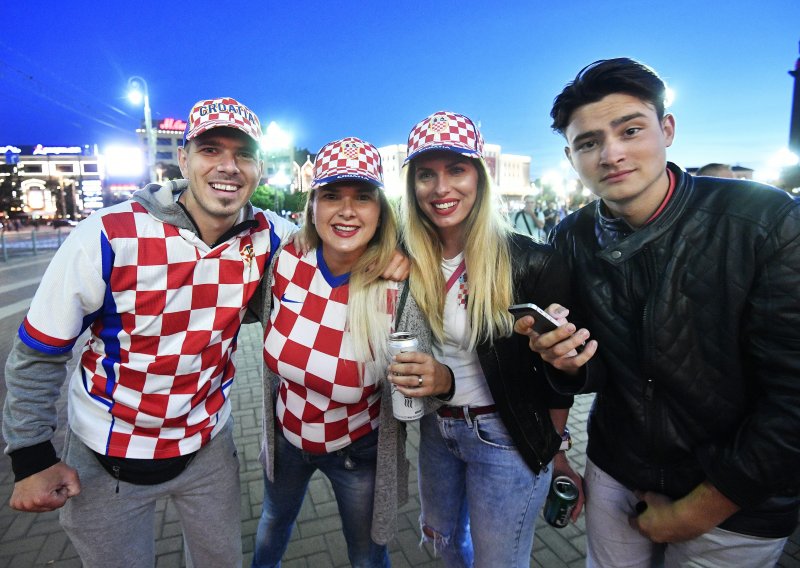 Pogledajte hrvatske navijače na ulicama Kalinjingrada!