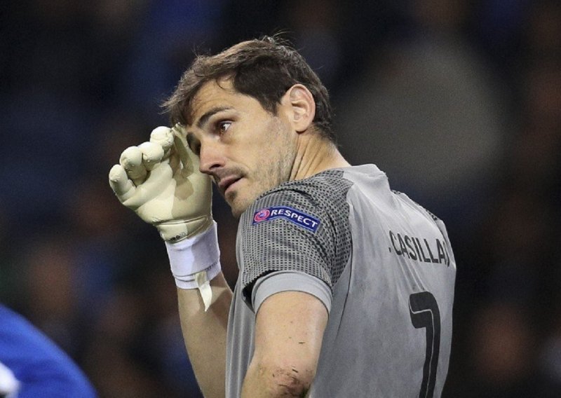 Iker Casillas završio nogometnu karijeru; nakon srčanog udara nije bilo smisla riskirati