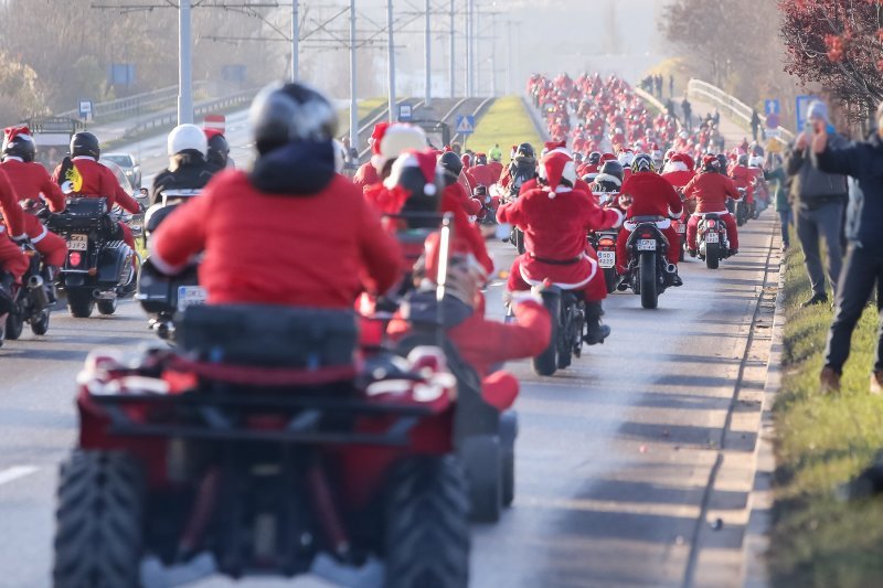 Motorizirani Djedovi Mrazovi u Poljskoj