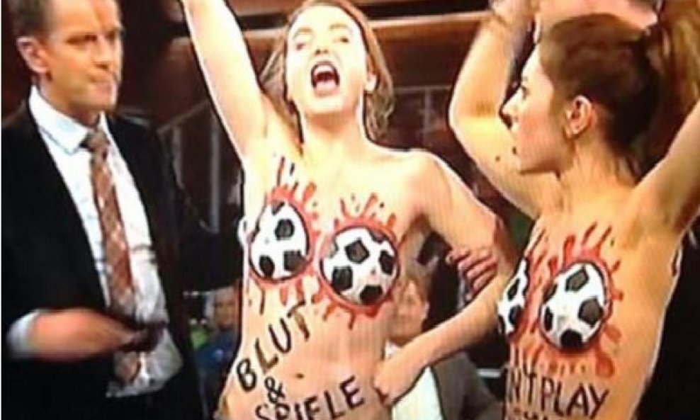 Femen protest protiv Fife 'Krvi i igara'