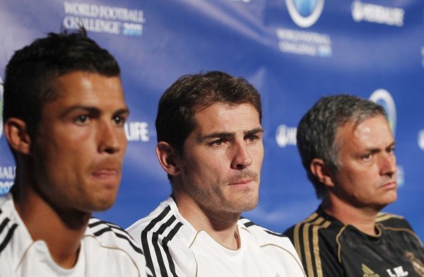 Cristiano Ronaldo, Iker Casillas i Jose Mourinho snimljeni 2011. godine